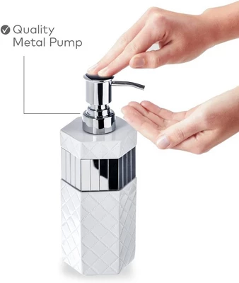 Creative Scents Quilted Mirror 4 Piece Bath Gift Set - Image 2